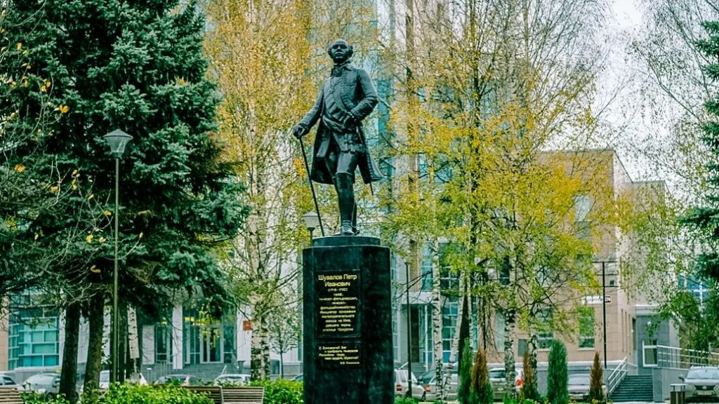 Сквер им. графа П. Шувалова