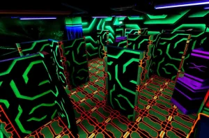 LaserLand - Развлекательный центр