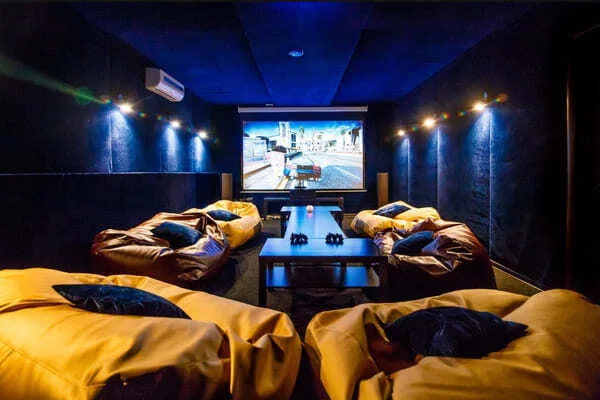 Lounge 3D Cinema